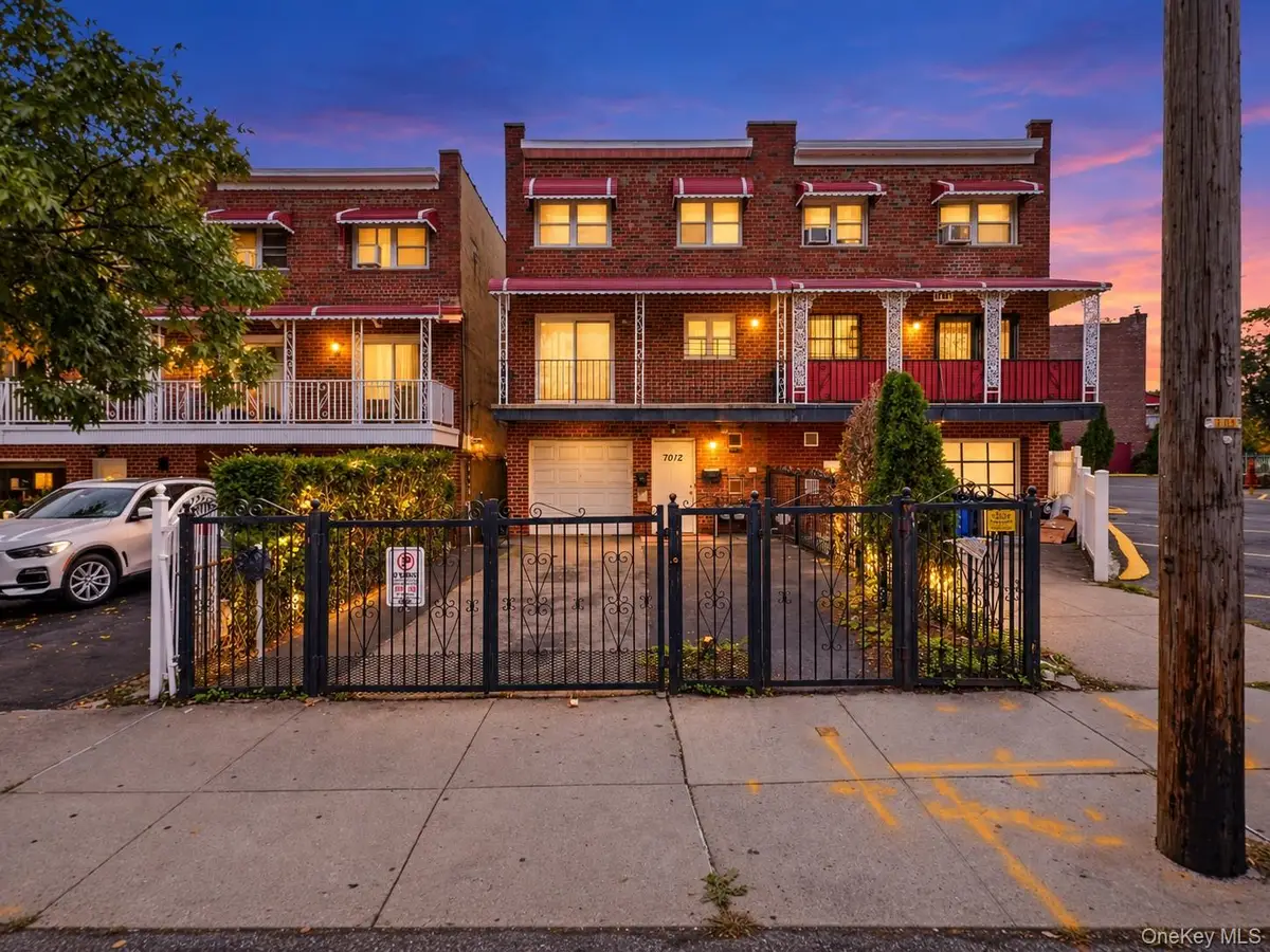 1012 E 233rd, Bronx, NY 10466 - #1