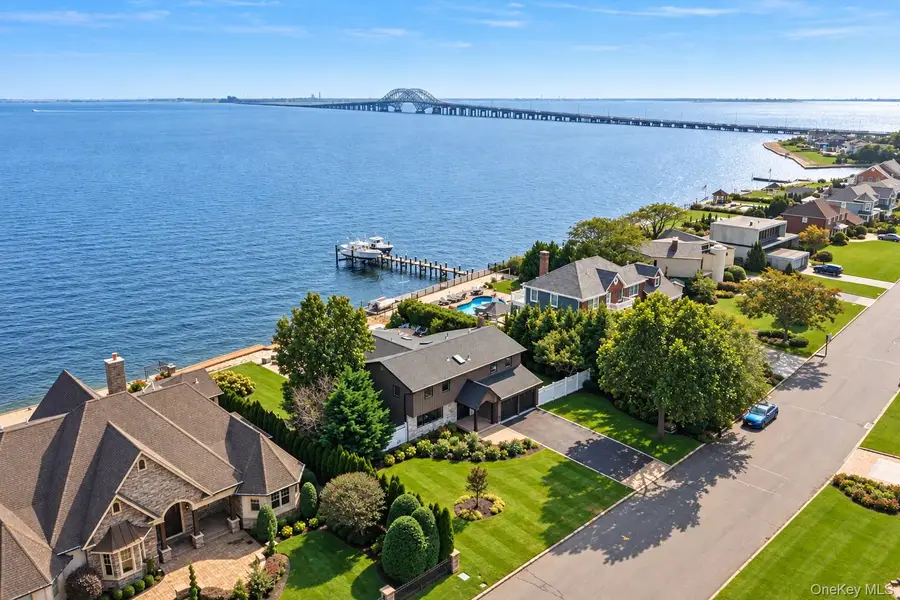 8 Shoal Drive, West Islip, NY 11795 - #2