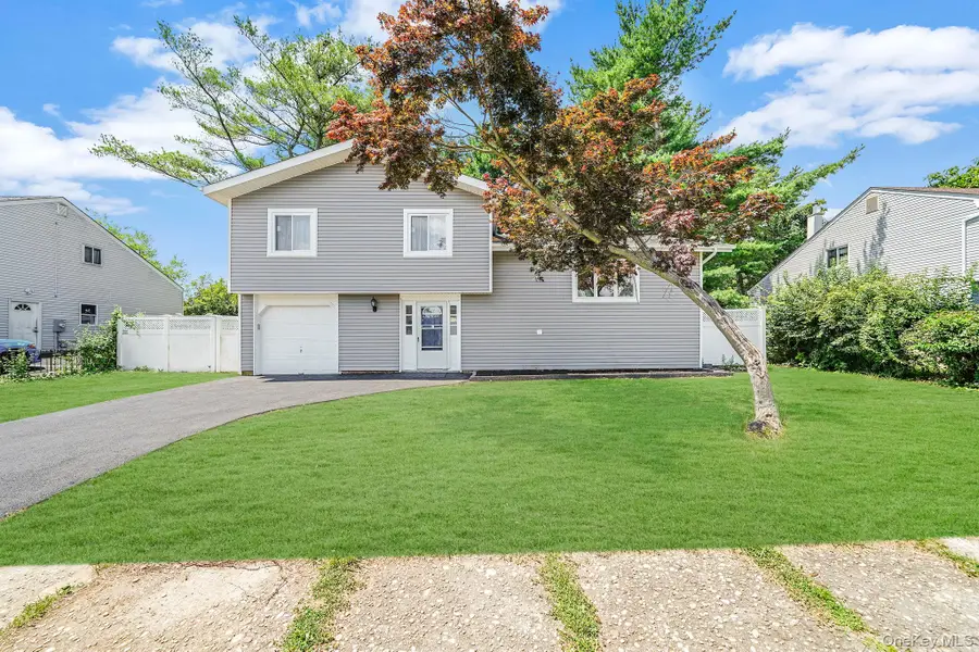 180 Branch Avenue, Central Islip, NY 11722 - #2