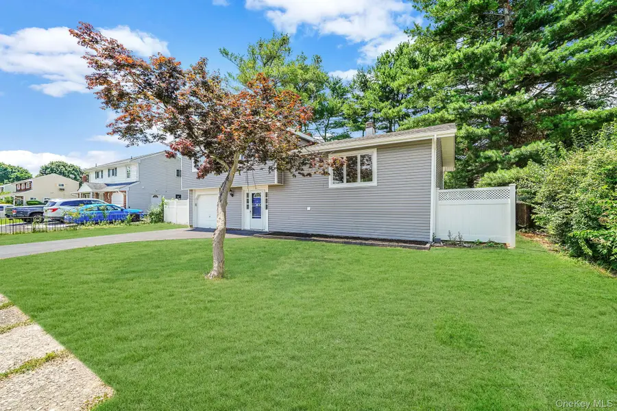 180 Branch Avenue, Central Islip, NY 11722 - #3