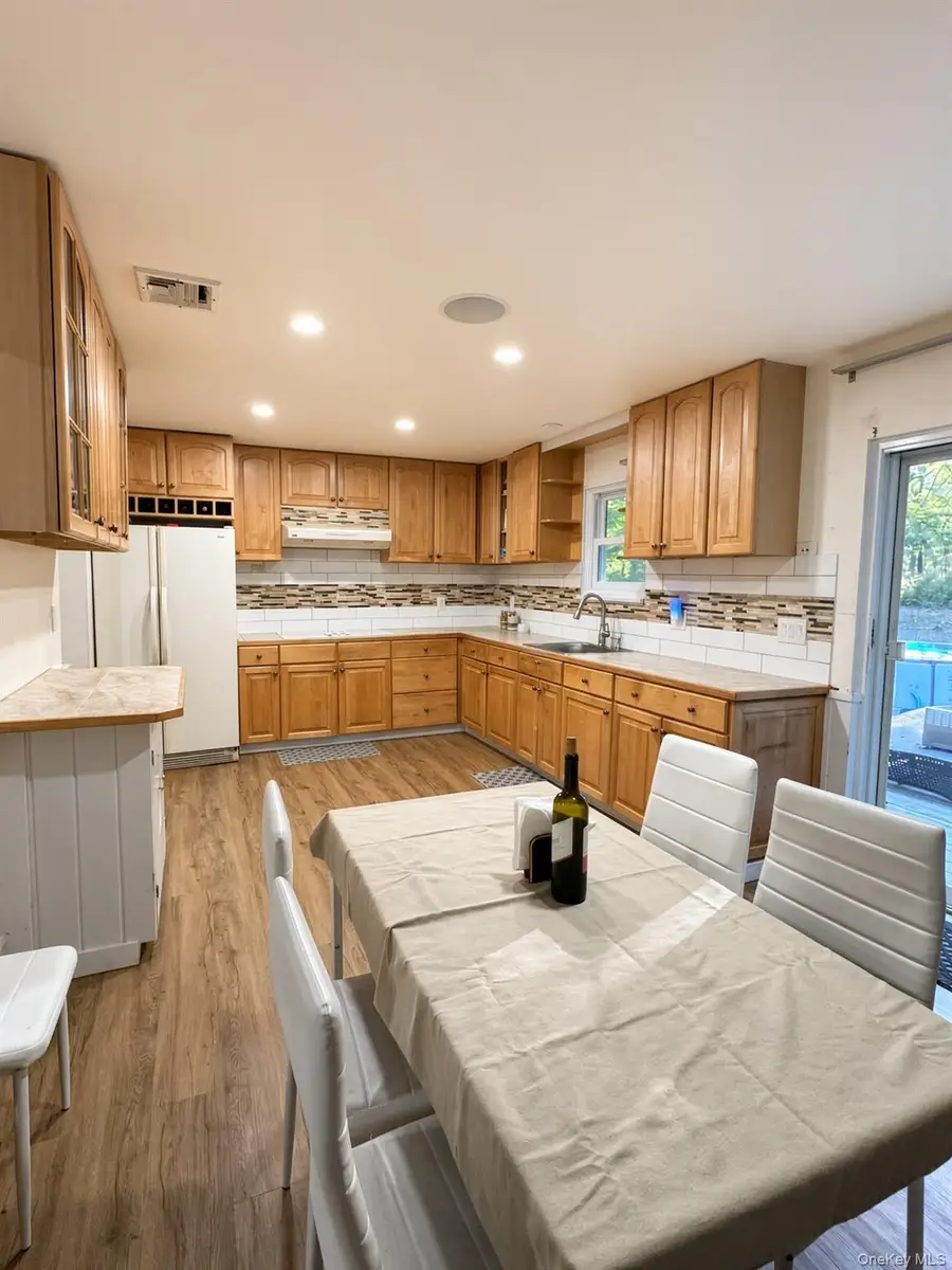 531 Brookhaven Avenue, Flanders, NY 11901 - #3