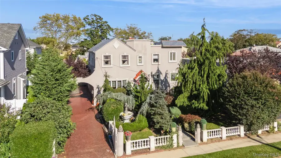 315 Wynsum Avenue, Merrick, NY 11566 - #3