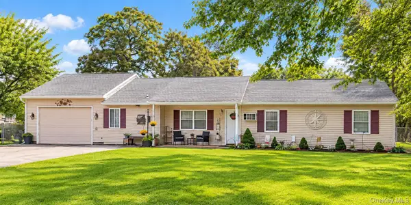 39 Orchid Road, East Patchogue, NY 11772