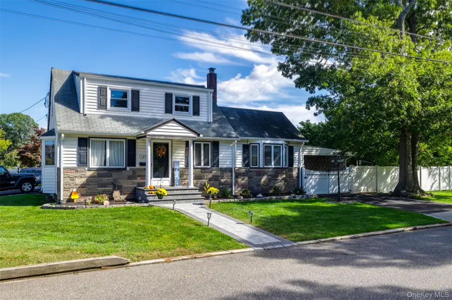 125 Carroll Avenue, Ronkonkoma, NY 11779 - #2