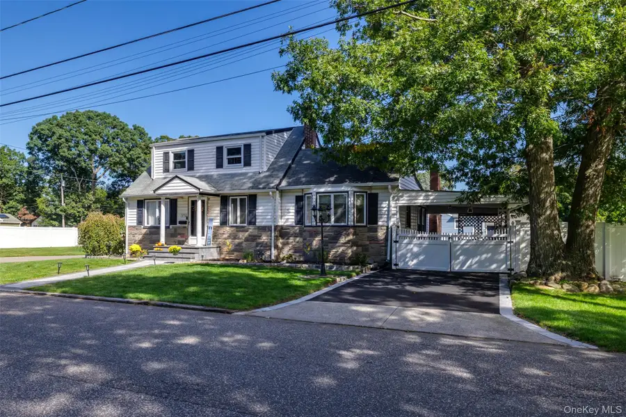 125 Carroll Avenue, Ronkonkoma, NY 11779 - #3