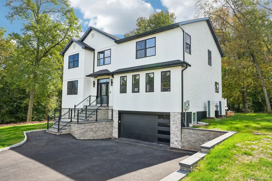 71 Gilchrest Road, Valley Cottage, NY 10989 - #2
