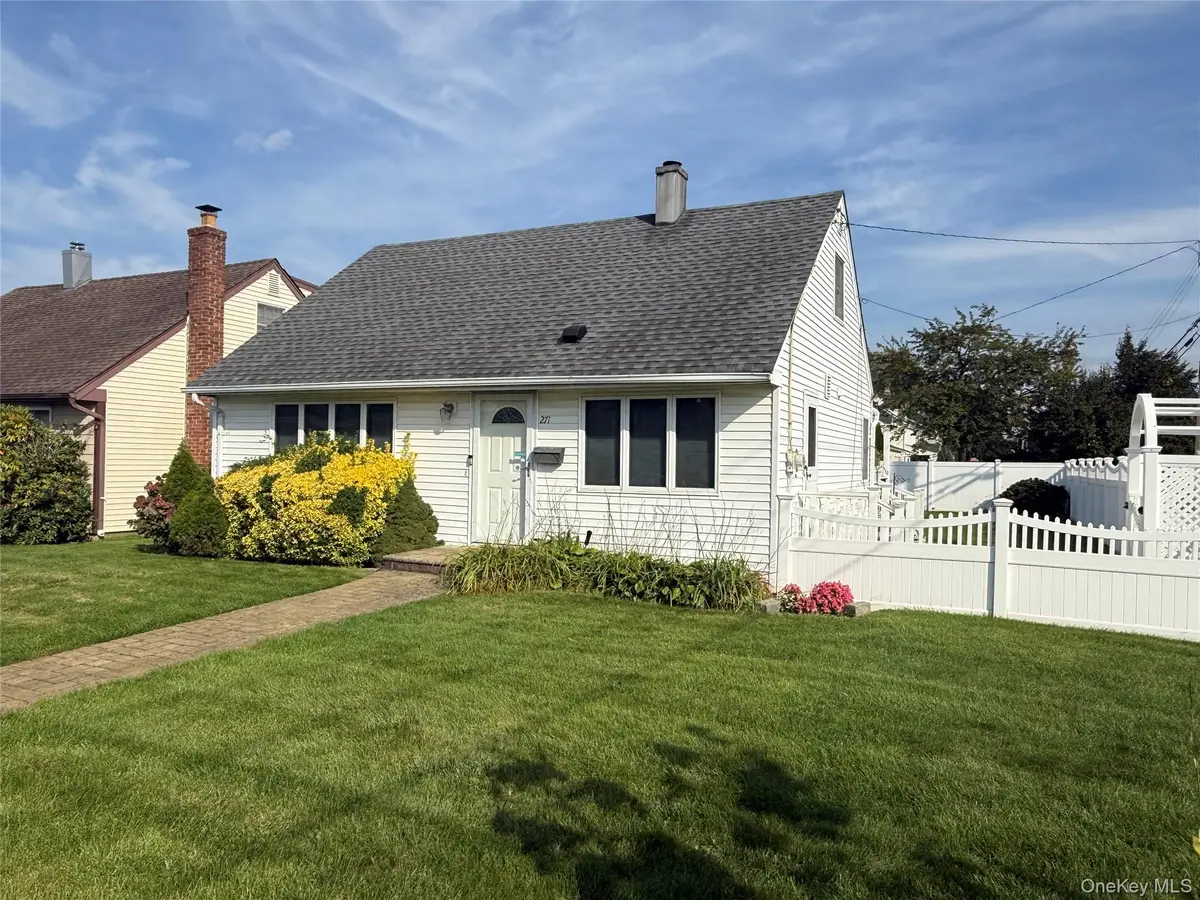 271 Forest Avenue, Massapequa, NY 11758 - #1