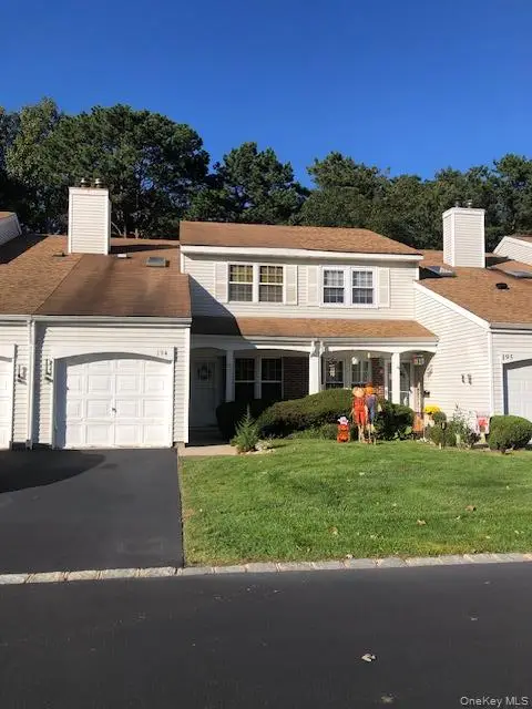 194 Haddon Hollow Court, Middle Island, NY 11953 - #1