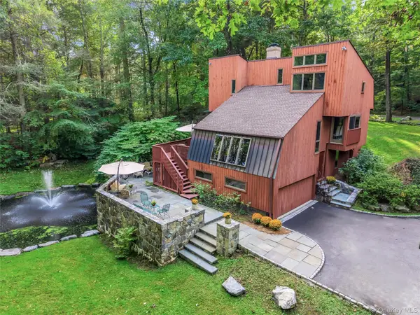 7 Cabin Ridge Road, Chappaqua, NY 10514