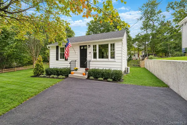 29 Overhill Road, Rocky Point, NY 11778