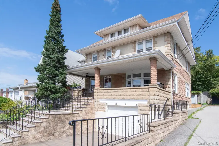 17 Lake Avenue, Yonkers, NY 10703 - #2