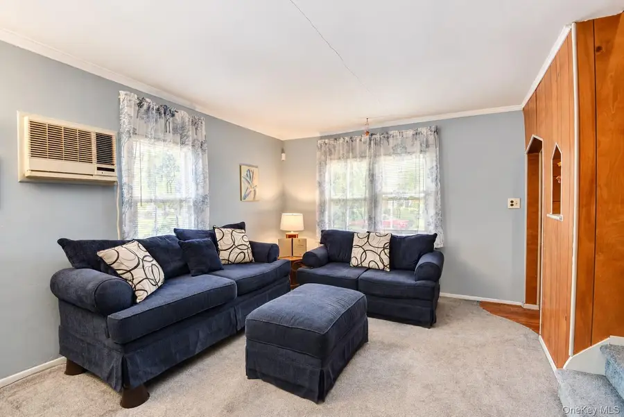 150 Franklin Street, Elmont, NY 11003 - #3