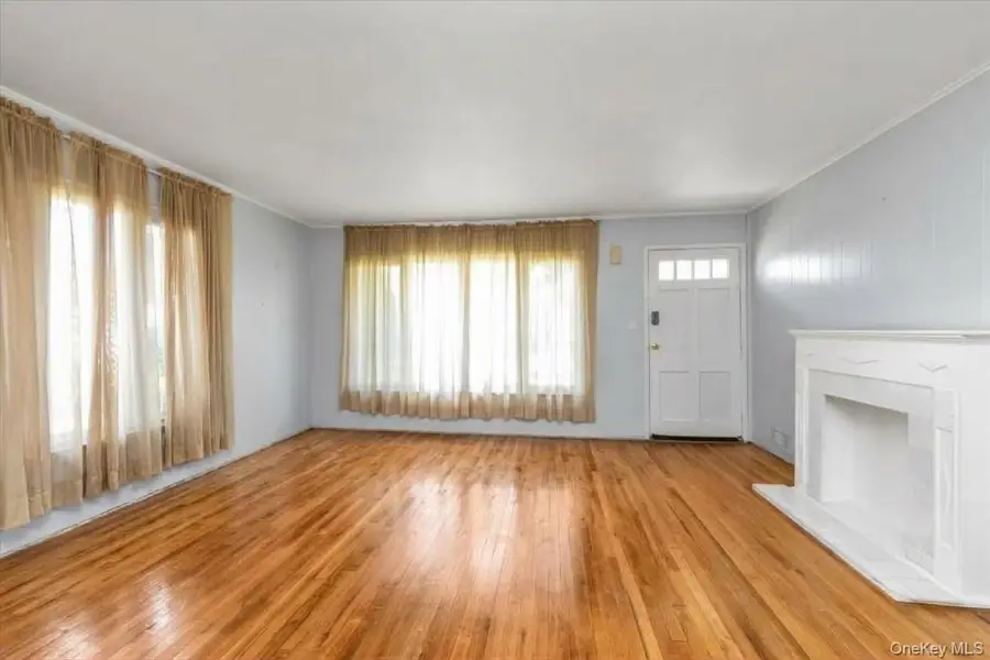 Address Withheld By Seller, West Hempstead, NY 11552 - #3