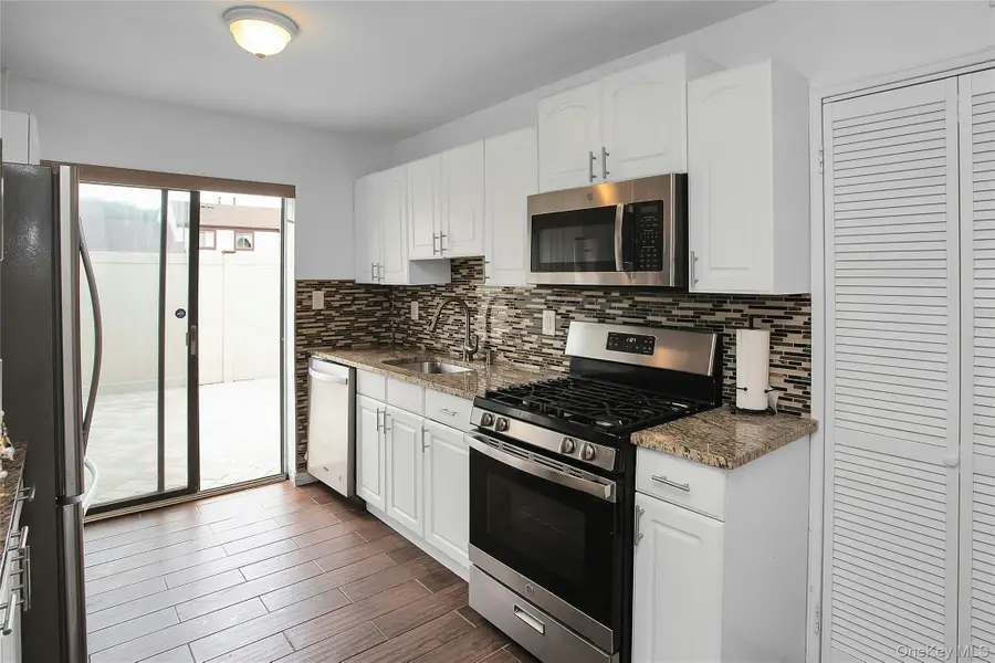 94 Gauguin Court #94, Middle Island, NY 11953 - #3
