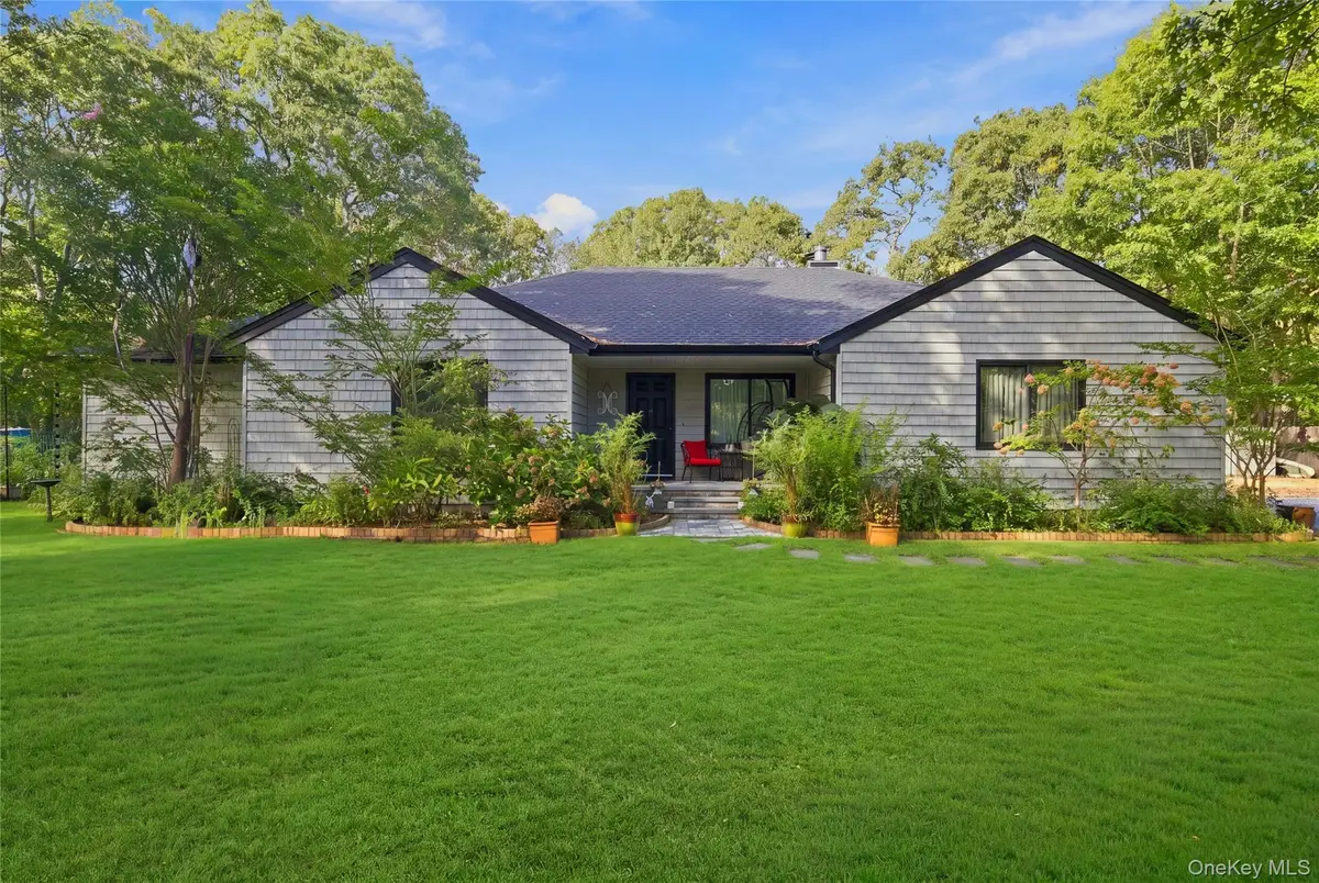7 Bridle Path, Westhampton Beach, NY 11978 - #1