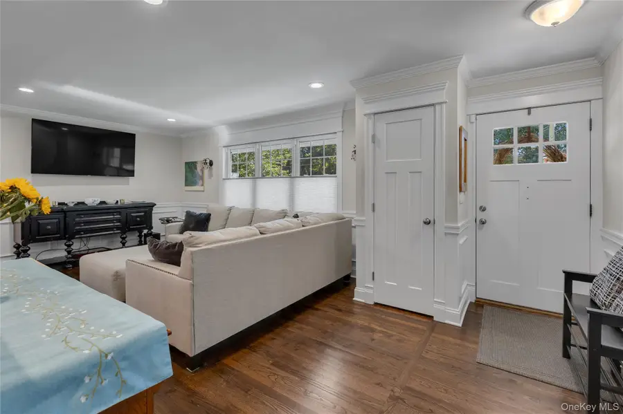 1 Gilmer Lane, Kings Park, NY 11754 - #2