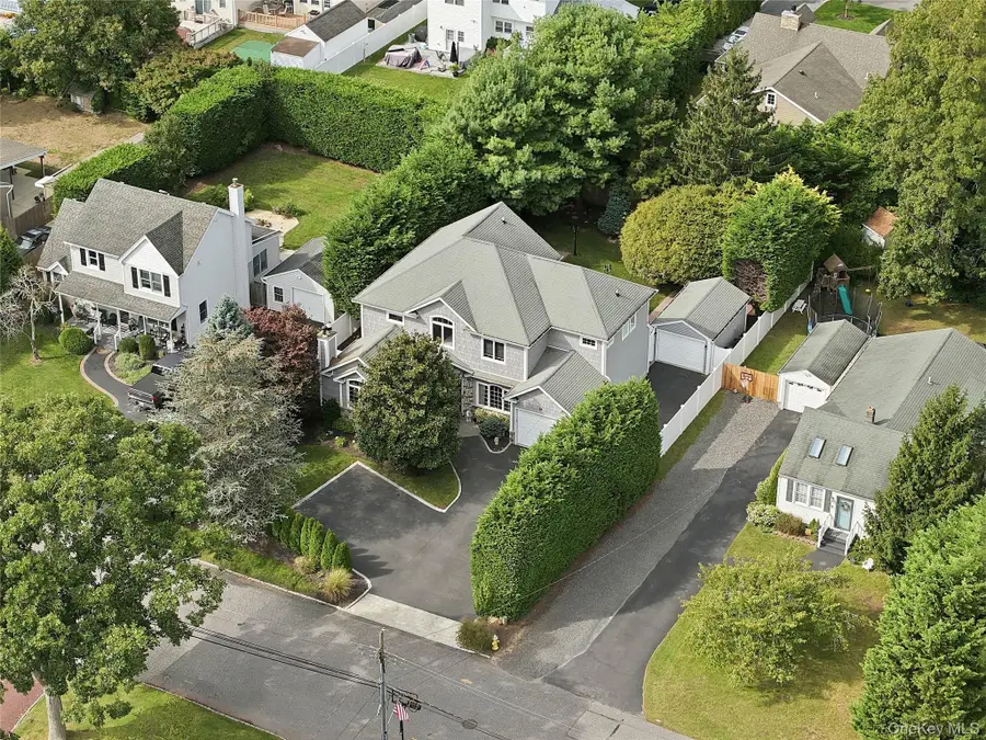 19 Judith Place, East Islip, NY 11730 - #2