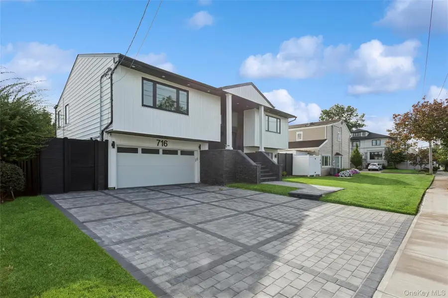 716 Oakland Avenue, Cedarhurst, NY 11516 - #2