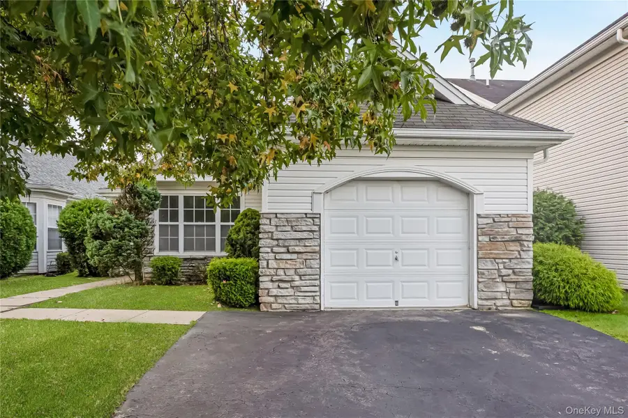 14 Sophia Drive, Middle Island, NY 11953 - #2