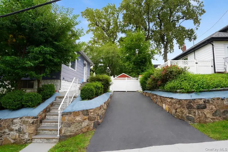 230 Lindenwood Road, Staten Island, NY 10308 - #3