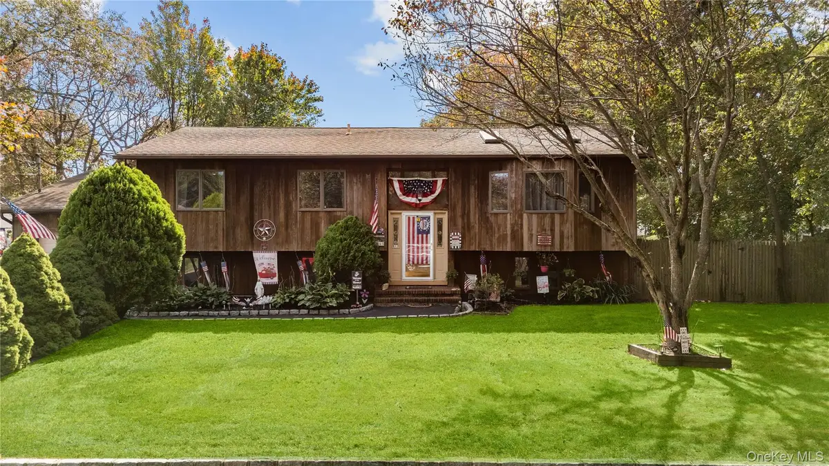 14 Mineola Street, Holtsville, NY 11742 - #1