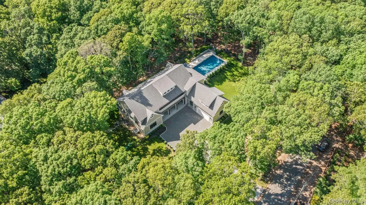 1355 Little Peconic Bay Road, Cutchogue, NY 11935 - #1