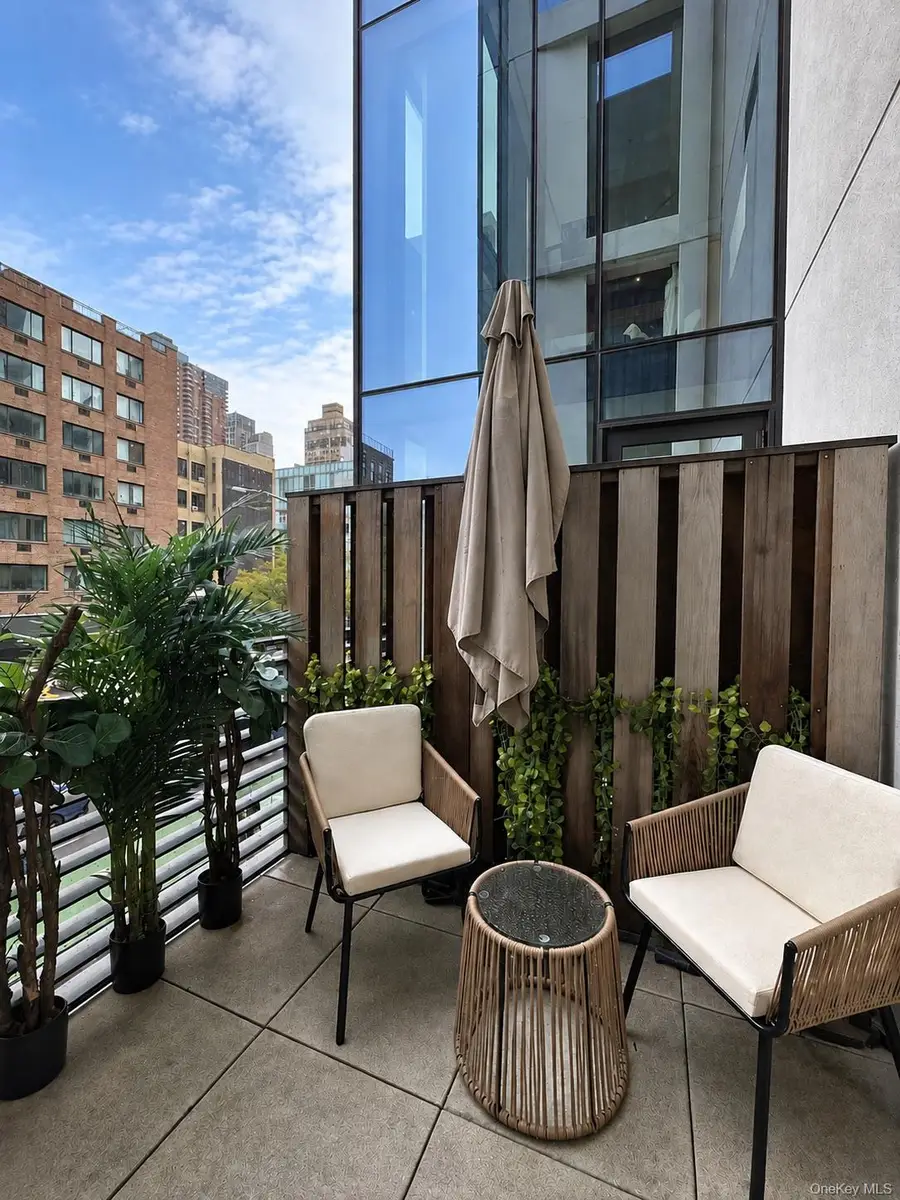 500 W 45th Street #209, Manhattan, NY 10036 - #3