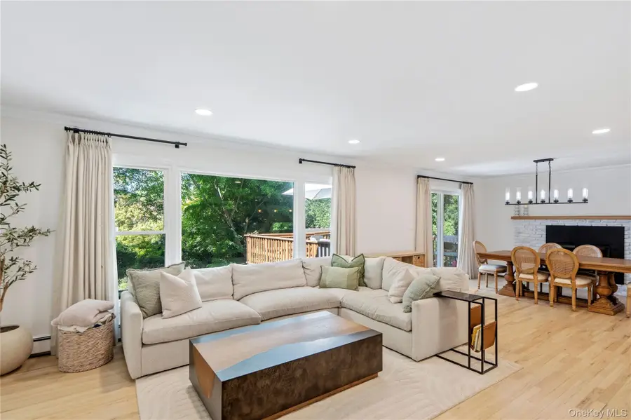 35 John Daves Lane, Huntington, NY 11743 - #3