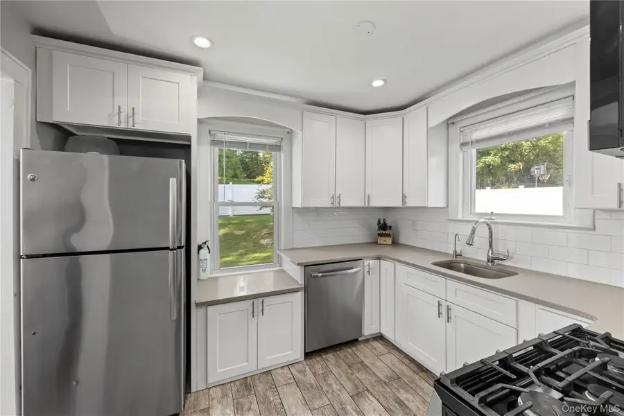 51 Sunrise Terrace, Yonkers, NY 10703 - #3