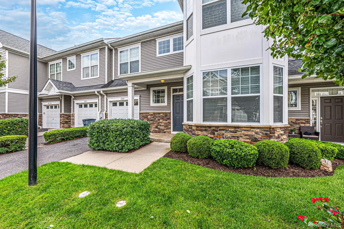 2305 Townhome Way, Huntington Station, NY 11746 - #1