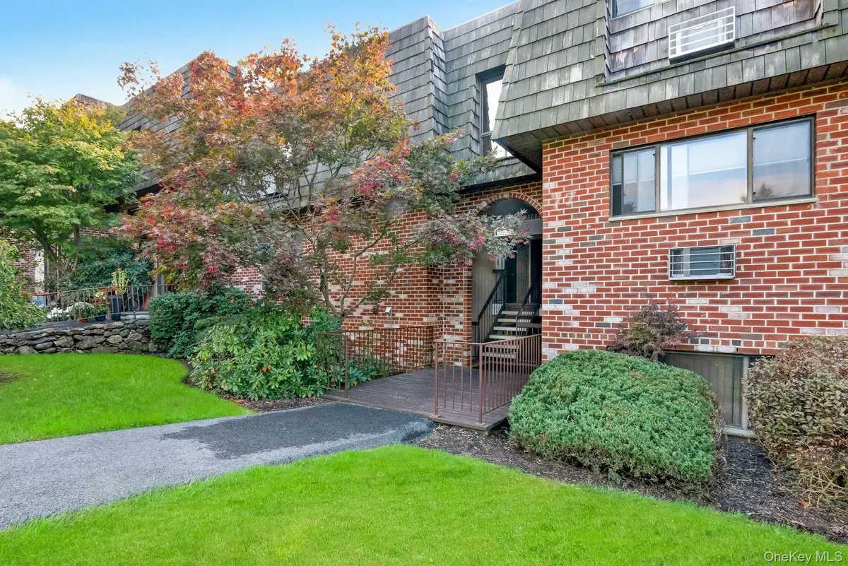7-10 Briarcliff Drive S #10, Ossining, NY 10562 - #1