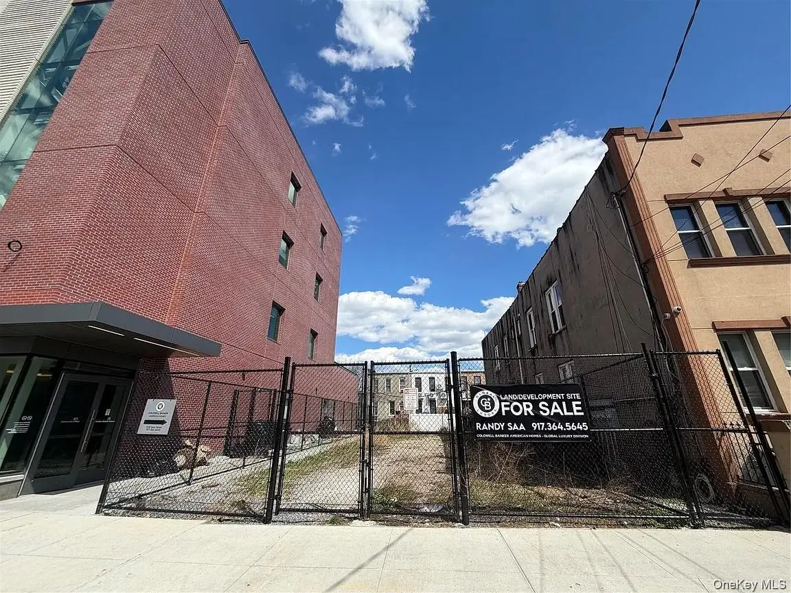 465 A Cleveland Street, Brooklyn, NY 11208 - #1