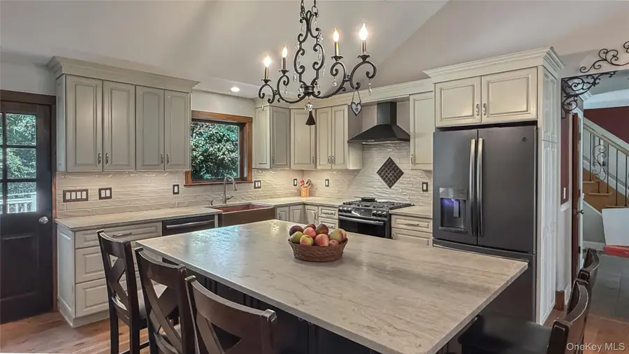 23 Perk And Sons Court, Cold Spring, NY 10516 - #2