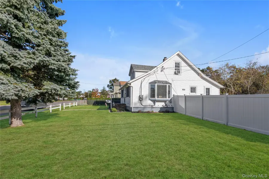85 Ferndale Boulevard, Islip, NY 11751 - #2