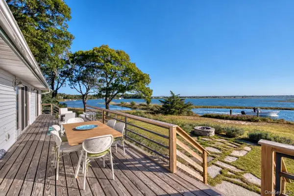 1455 Cedar Point Drive E, Southold, NY 11971