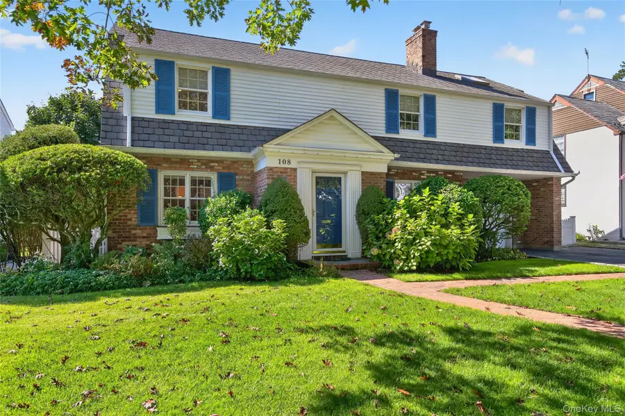 108 Kingsbury Road, Garden City, NY 11530 - #3