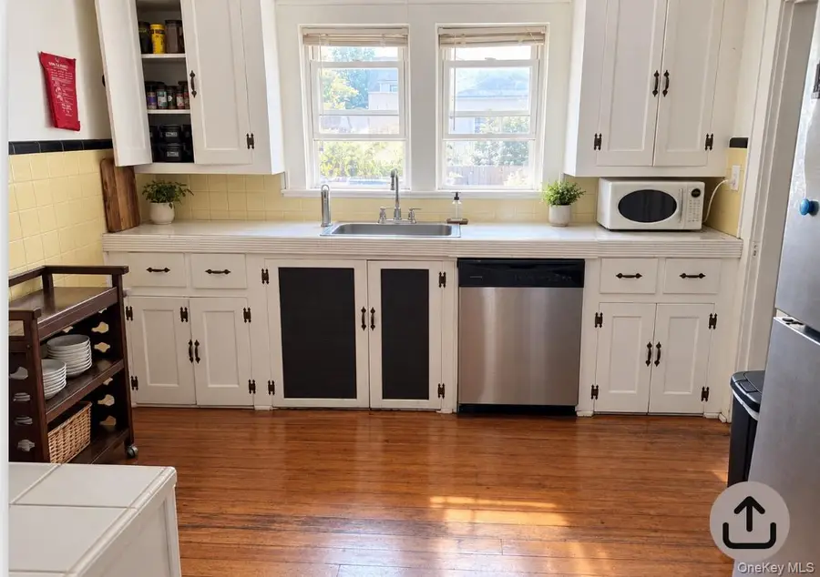 4 Primrose Lane, Hempstead, NY 11550 - #2