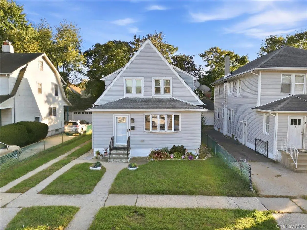 8 Frazier Street, Hempstead, NY 11550 - #1