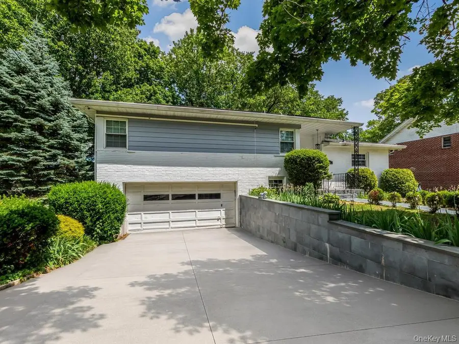 130 Lasalle Drive, Yonkers, NY 10710 - #2