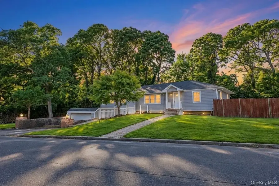 52 March Court, Selden, NY 11784 - #3