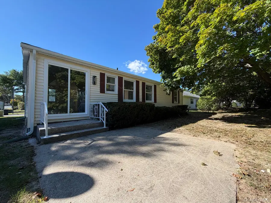 1 Limetree Drive, Manorville, NY 11949 - #2