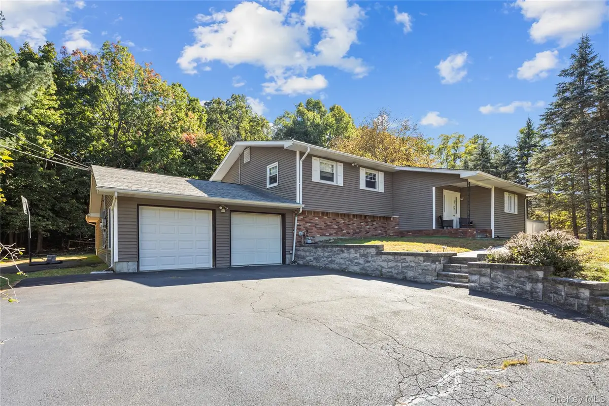 26 Terri Lee Lane, Spring Valley, NY 10977 - #1