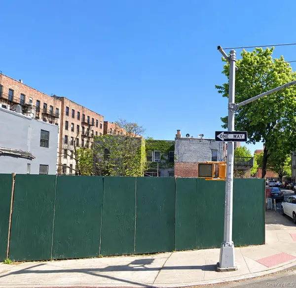 749 E 183rd Street, Bronx, NY 10458