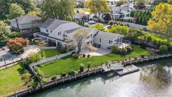 2 Fairfax Road, Massapequa, NY 11758