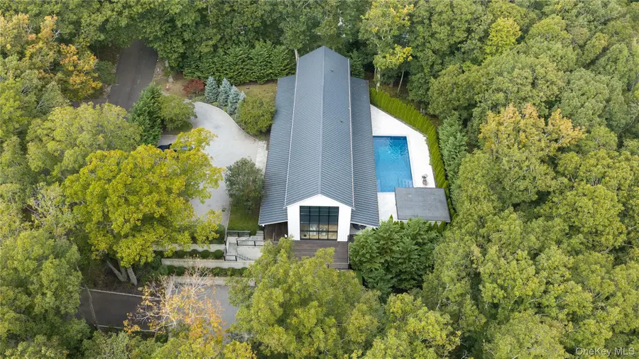 2 Bayview Avenue, Shelter Island Heights, NY 11965 - #2