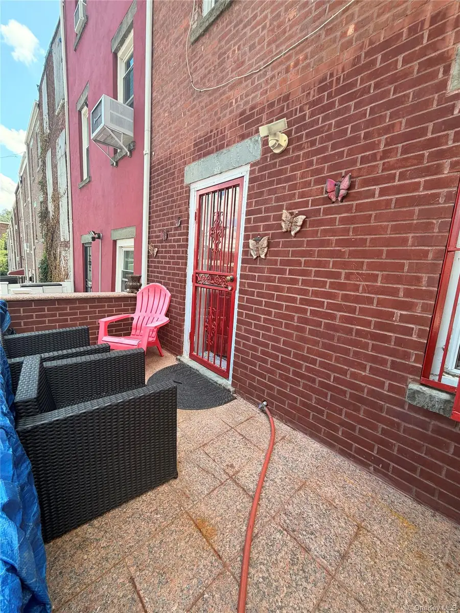 79 Moquette Row N, Yonkers, NY 10703 - #2