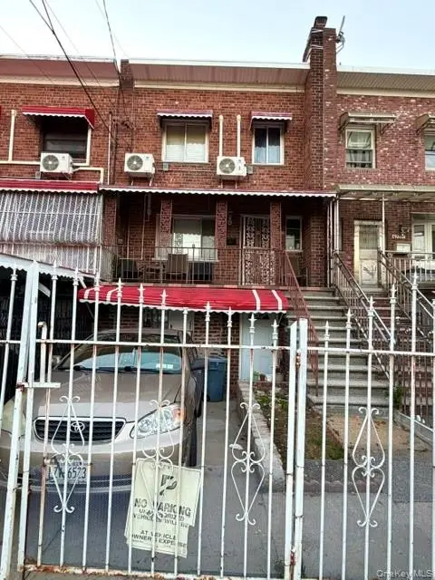 4775 Barnes Avenue, Bronx, NY 10470 - #1