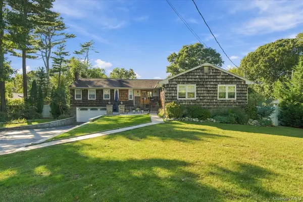 49 Westview Drive, Miller Place, NY 11764
