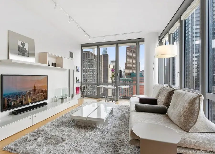 310 W 52nd Street #35A, Manhattan, NY 10019 - #2