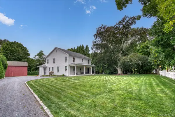 129 S Country Road, Remsenburg, NY 11960